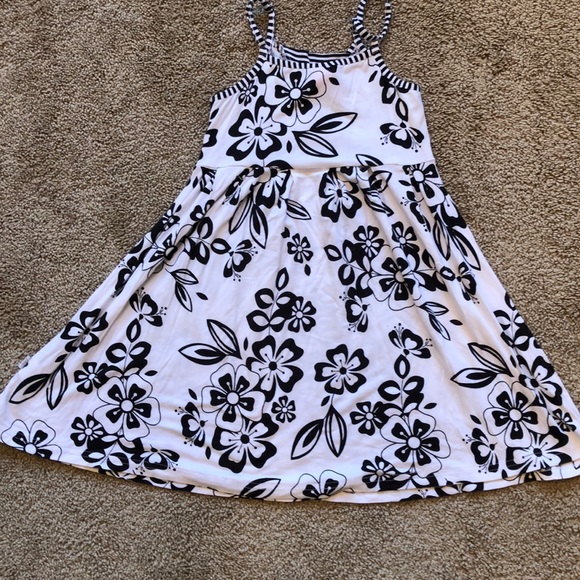 💜Girls Flower Dress💜 - Picture 2 of 3